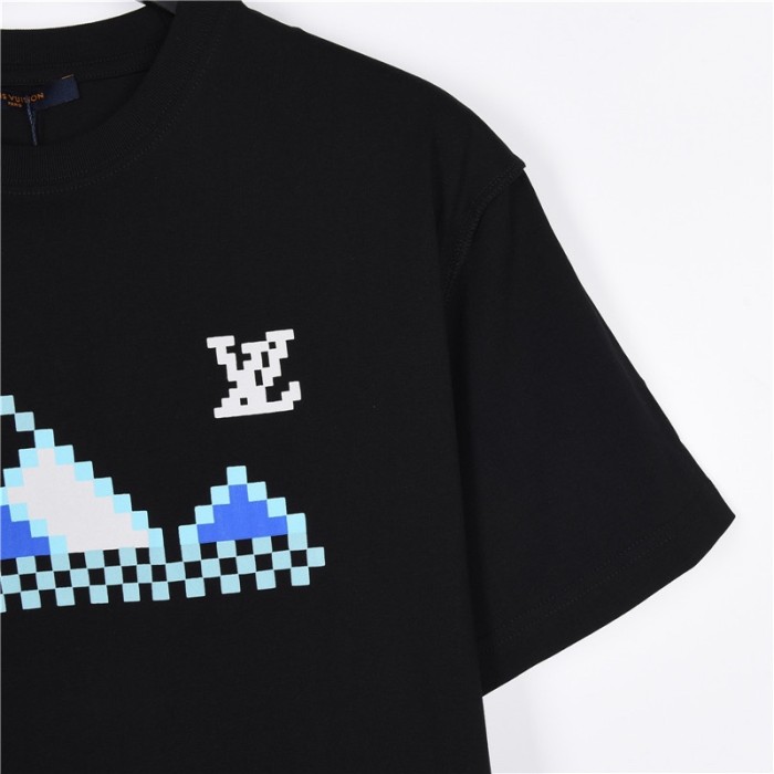 Clothes Louis Vuitton 364