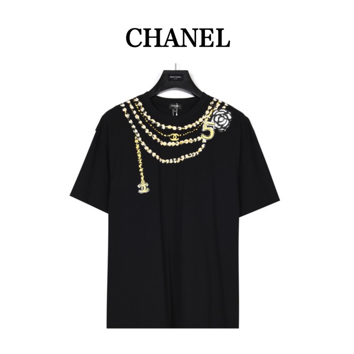 Clothes CHANEL 19