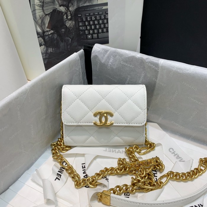 Handbag Chanel 81156 size 12 9 2.5 cm