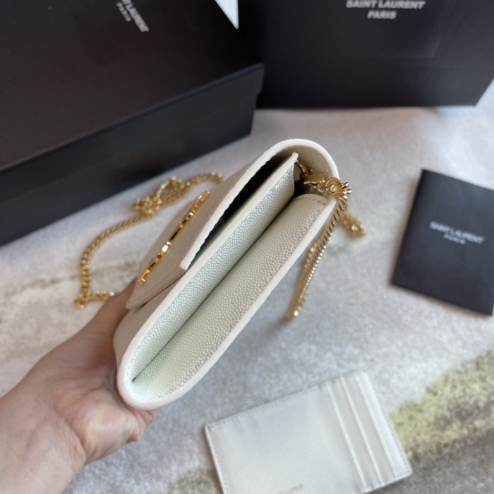 Handbags SAINT LAURENT 607788 size 19x12x4 cm