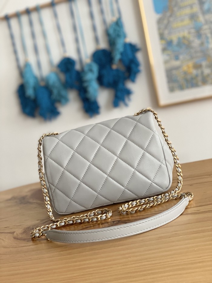 Handbag Chanel 3474 size 15*20*8 cm