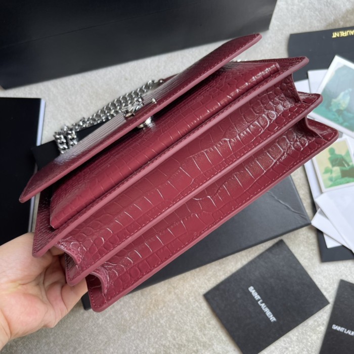 Handbags SAINT LAURENT 442906 size 22x16x9 cm