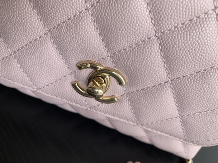 Handbag Chanel 2215 size 19 cm