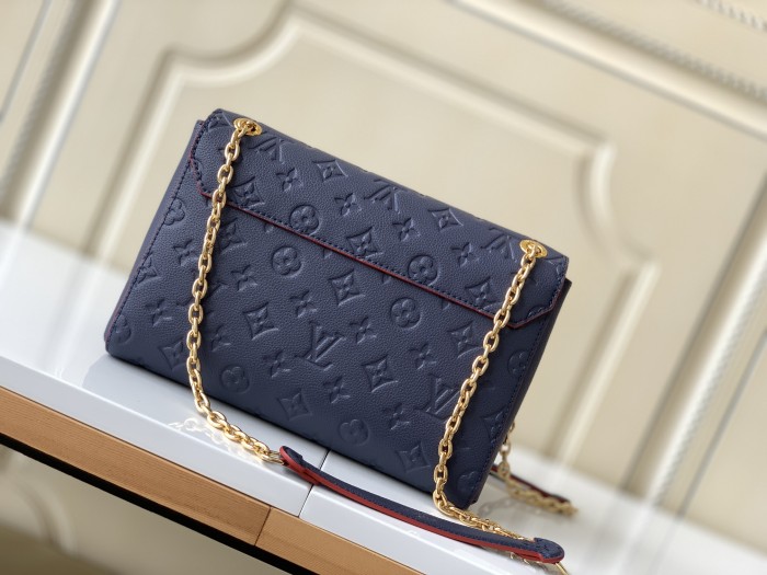 Handbag Louis Vuitton M44151