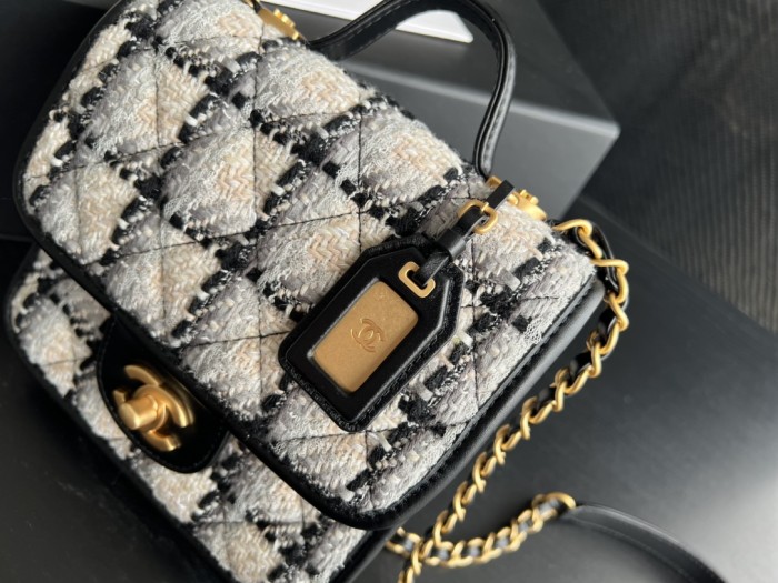 Handbag Chanel AS3652 size 20cmx17cm6 cm