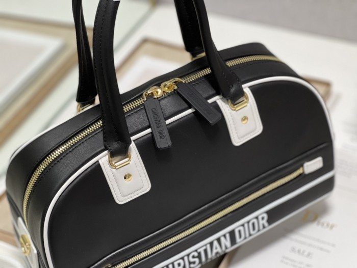 Handbag Dior size 34×18×15 cm