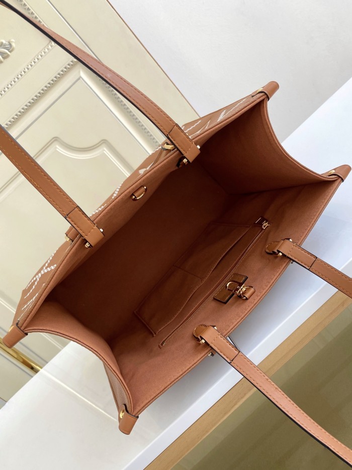 Handbag Louis Vuitton M45595 size 35-28-15 cm