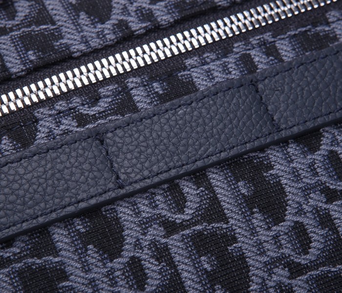 Handbag Dior size 22x15x5 cm