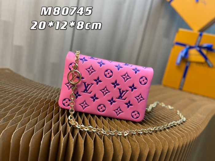 Handbag Louis Vuitton Pochette Coussin Monogram M80744 size 20 x 14 x 8cm