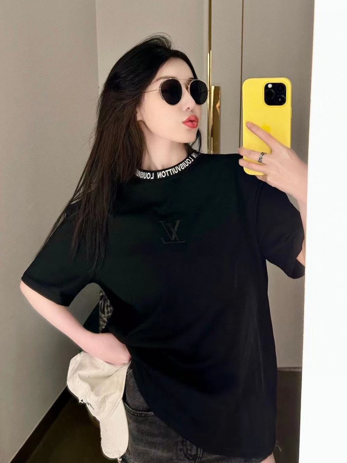 Clothes Louis Vuitton 485