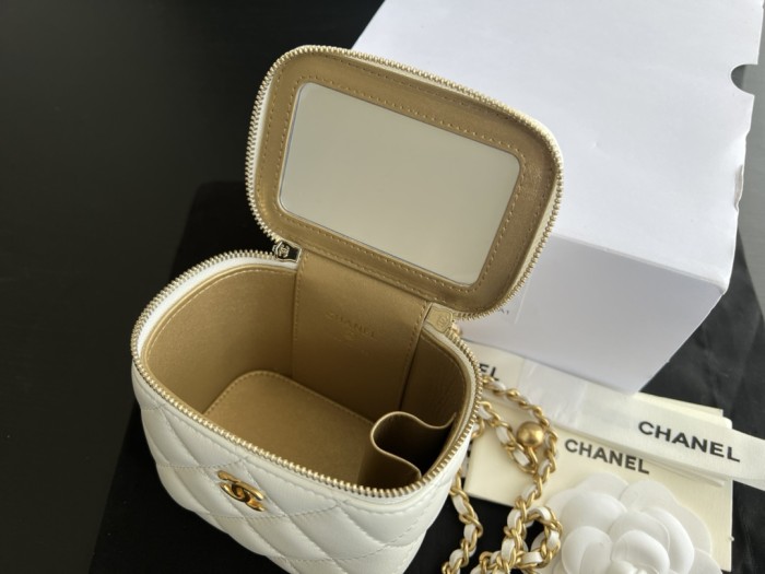 Handbag Chanel AP1447 size 8.5cmx11cmx7 cm