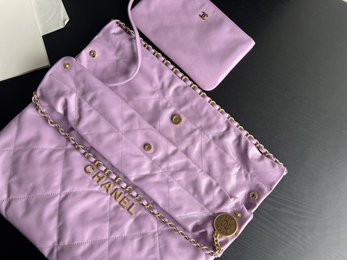 Handbag Chanel size 39cmx42cmx8 cm