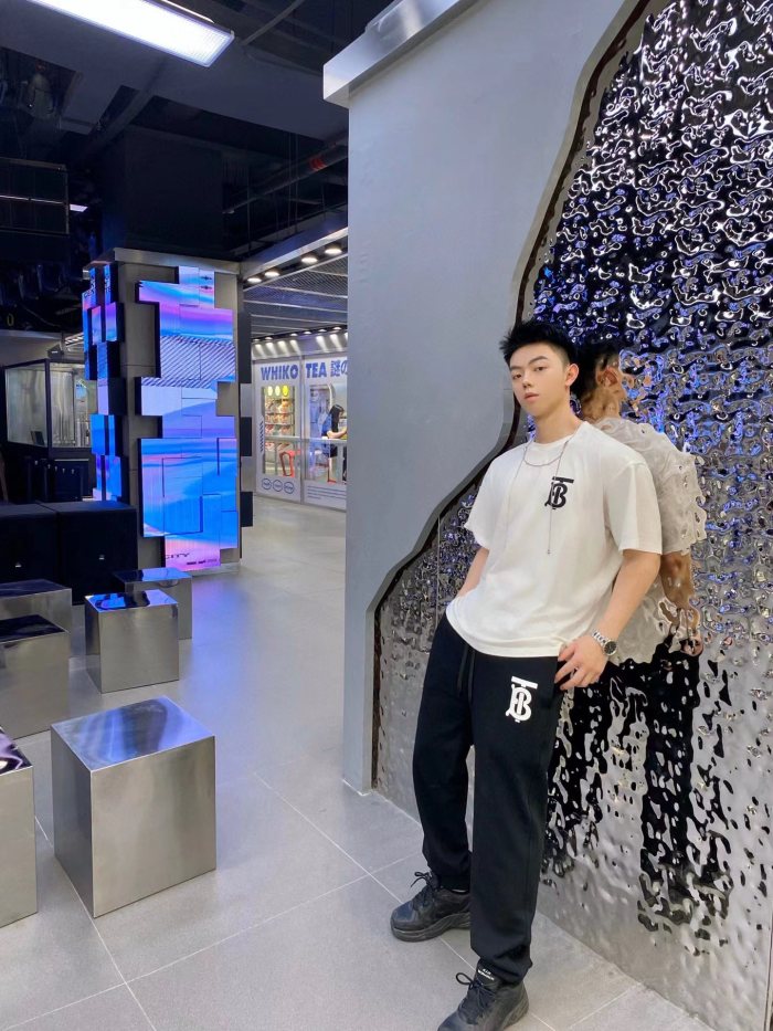 Clothes Burberry 233