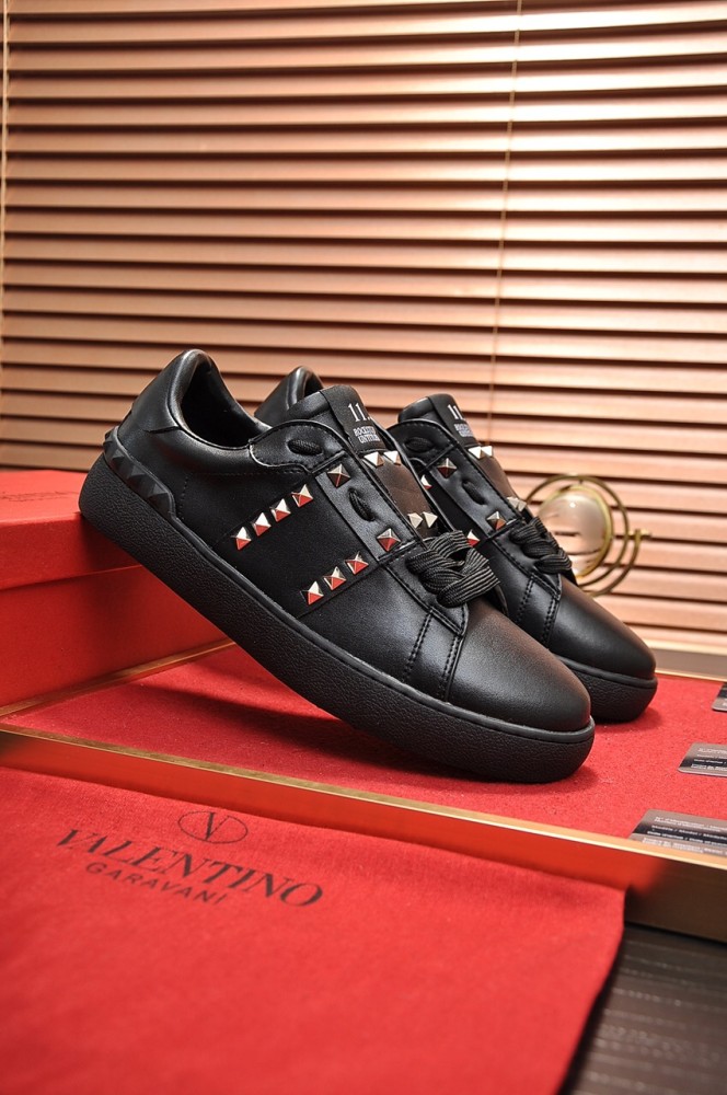 Valentino Garavani Rockstud Untitled calfskin sneaker 8