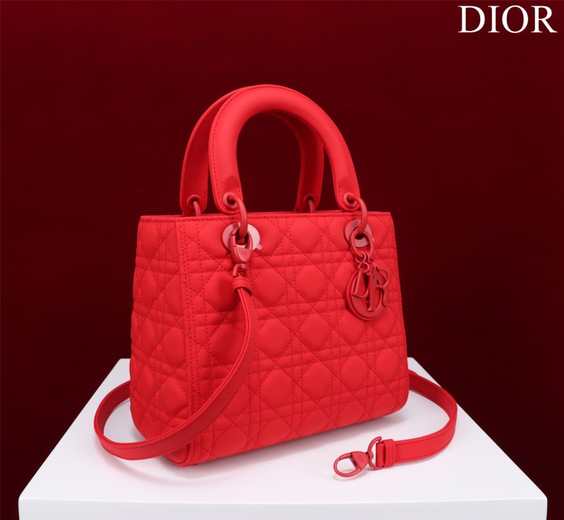 Handbag Dior M0565 size 32*24*12 cm