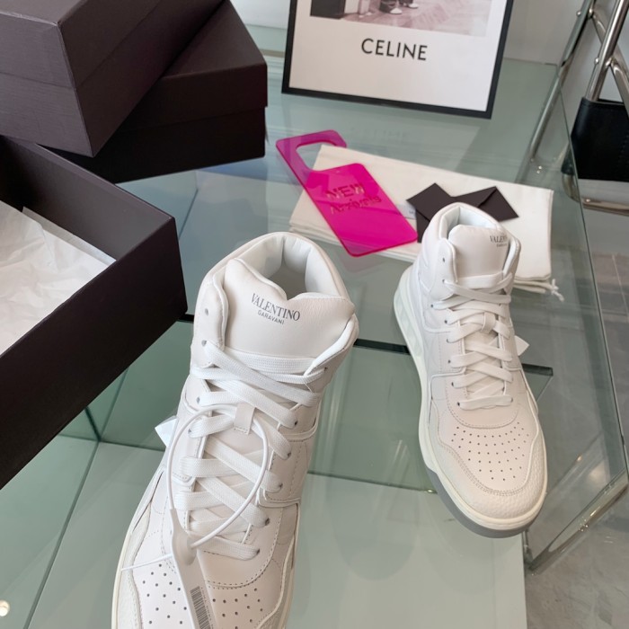 VALENTINO GARAVANI ONE STUD SNEAKER 6