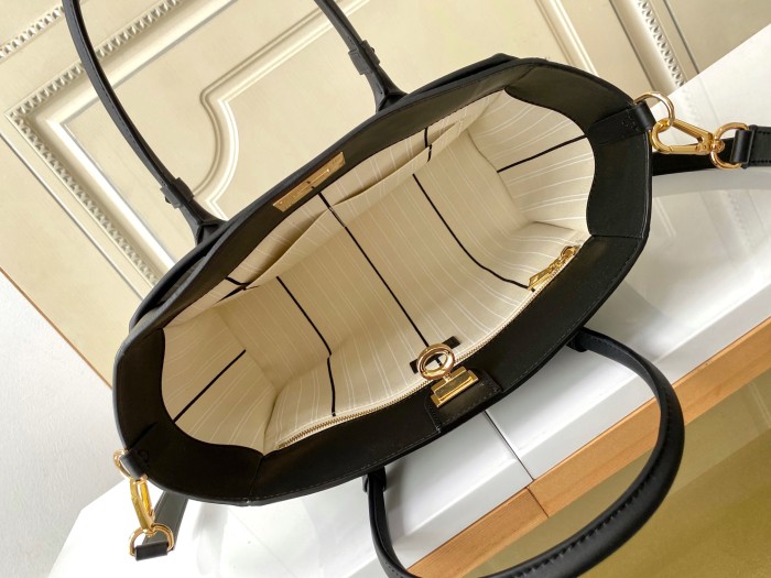 Handbag Louis Vuitton M59842 size 30.5 x 24.5 x 14 cm