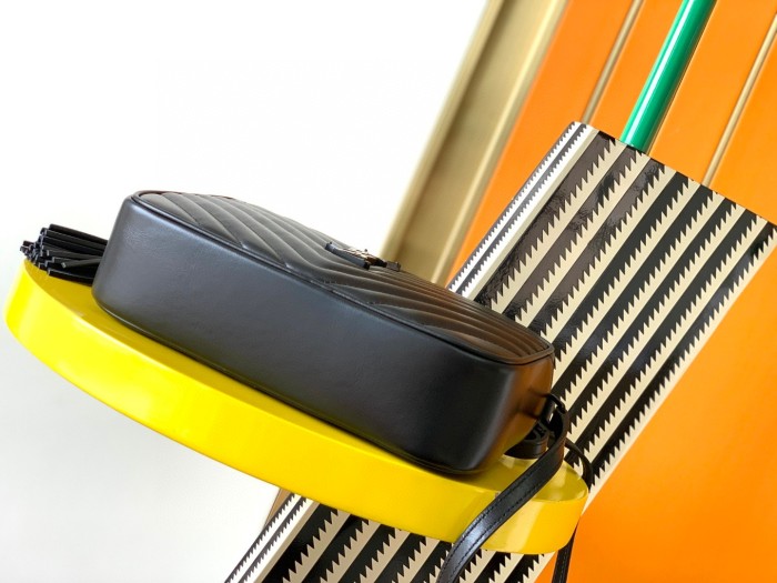 Handbags SAINT LAURENT 520534 size 23x16x6 cm