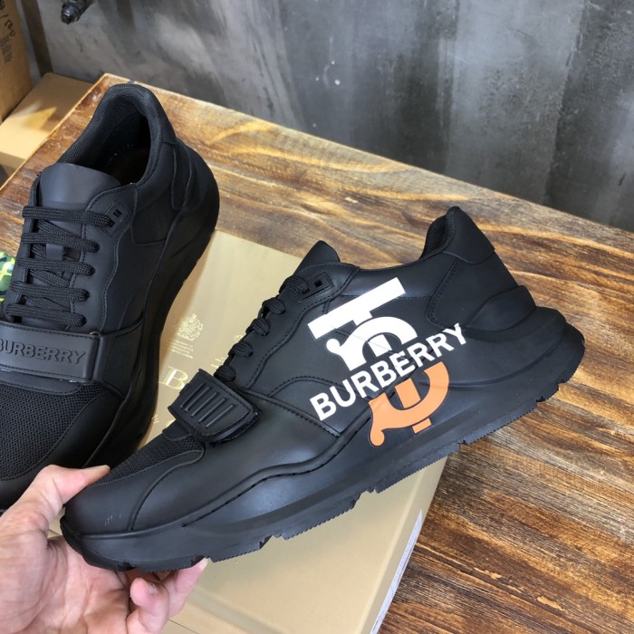 Burberry Vintage Sneaker 21