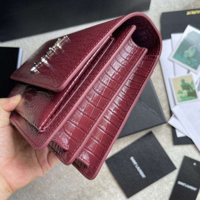 Handbags SAINT LAURENT 442906 size 22x16x9 cm