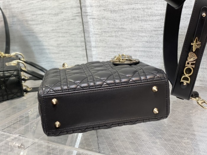 Handbag Dior size 20 cm