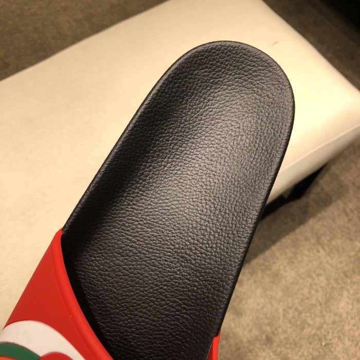 Gucci Slippers 43