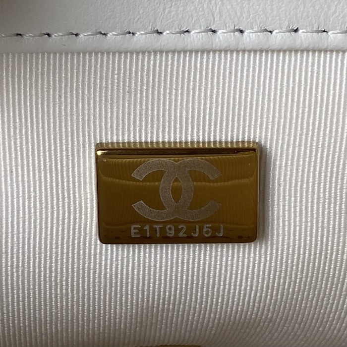 Handbag Chanel AS3748 size 17*13*6 cm