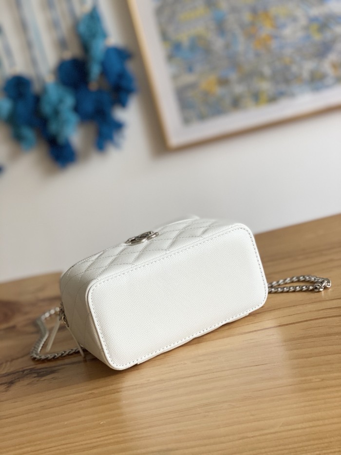 Handbag Chanel 81199 size 17 cm