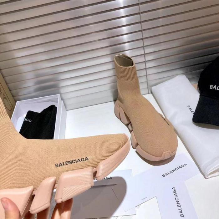 Balenciaga Speed 2.0 Beige