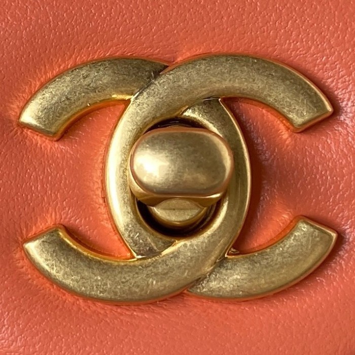 Handbag Chanel size 17 cm