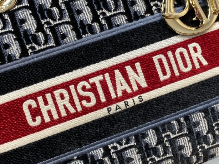 Handbag Dior size 24 cm