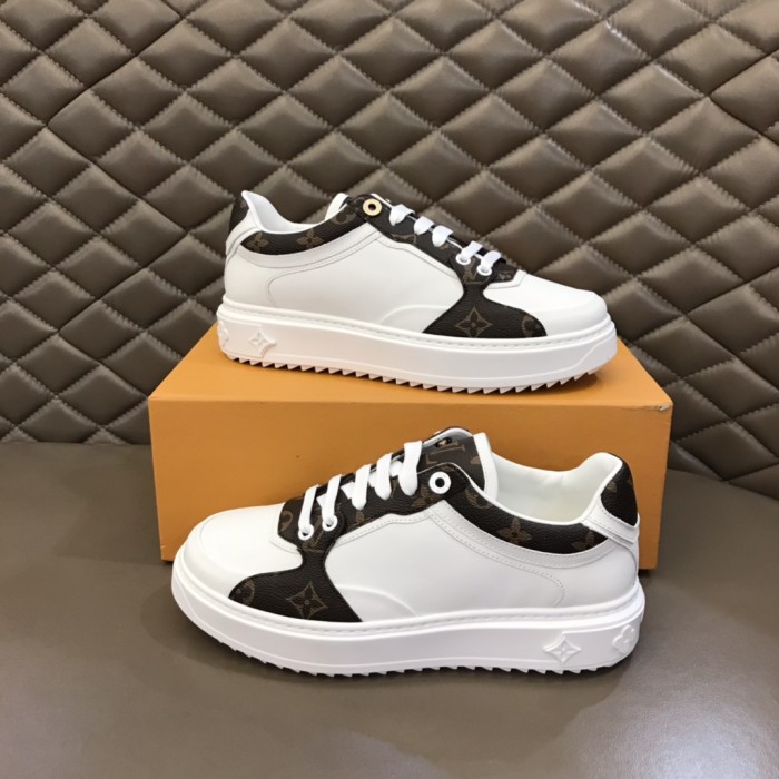 Louis Vuitton Low Top sneaker 76
