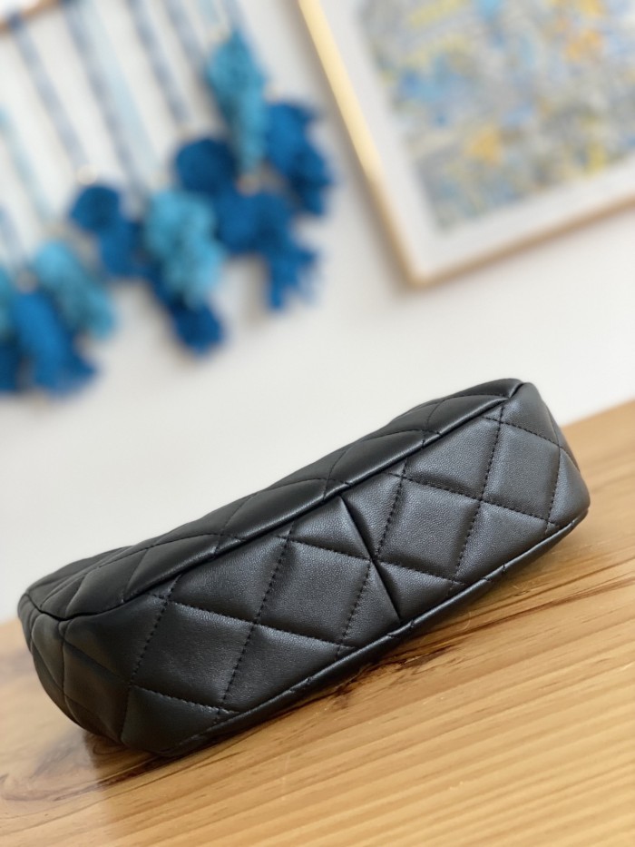 Handbag Chanel 3476 size 17*23*7* cm