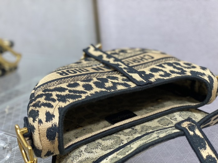 Handbag Dior size 25 cm