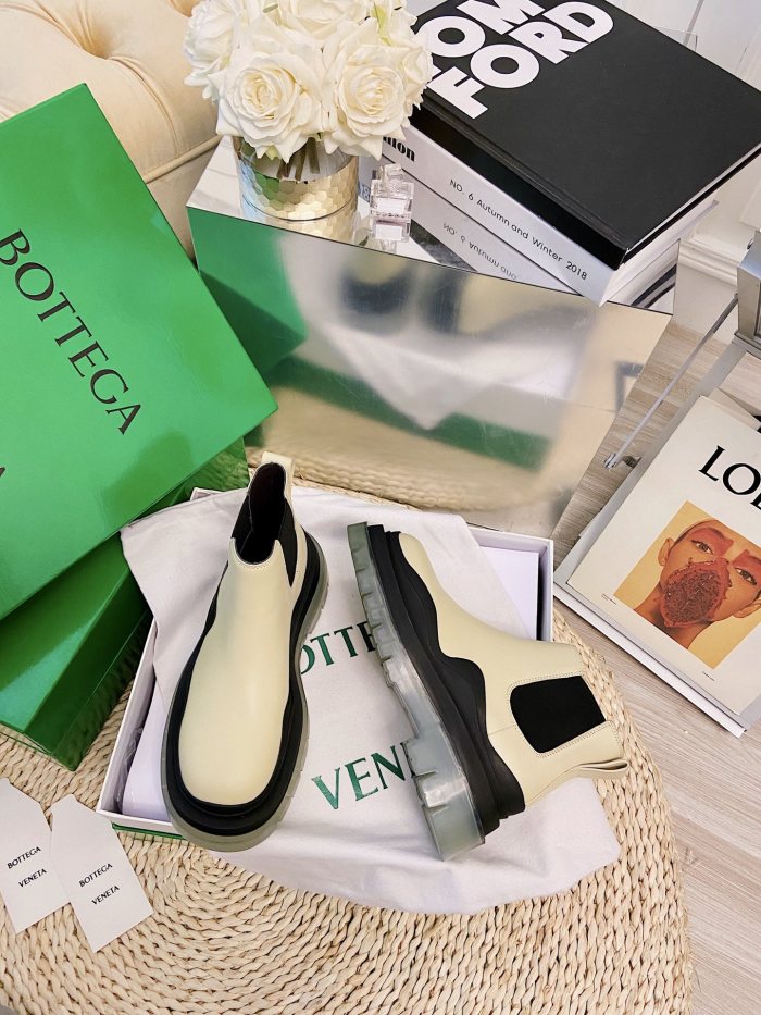 Bottega Veneta Boots 32