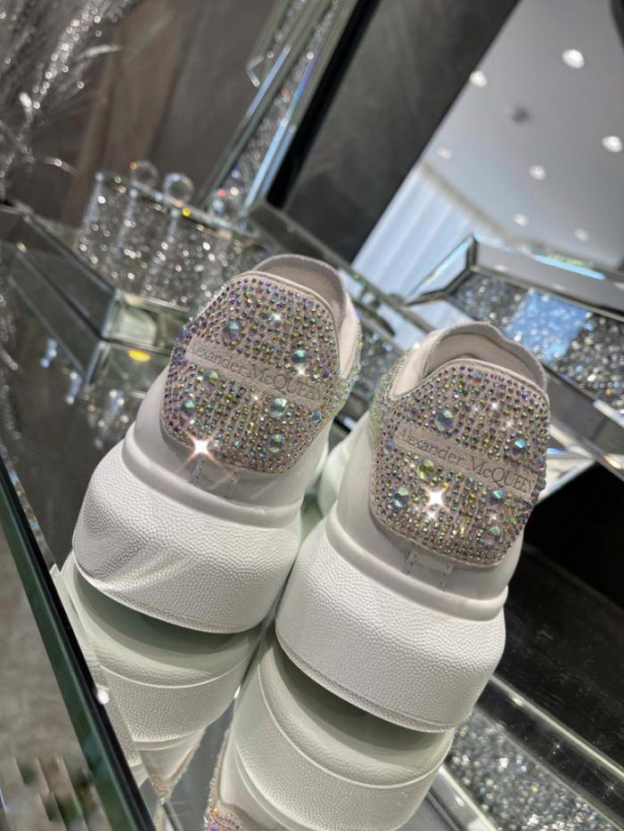 Alexander McQueen Oversized Sneaker in White