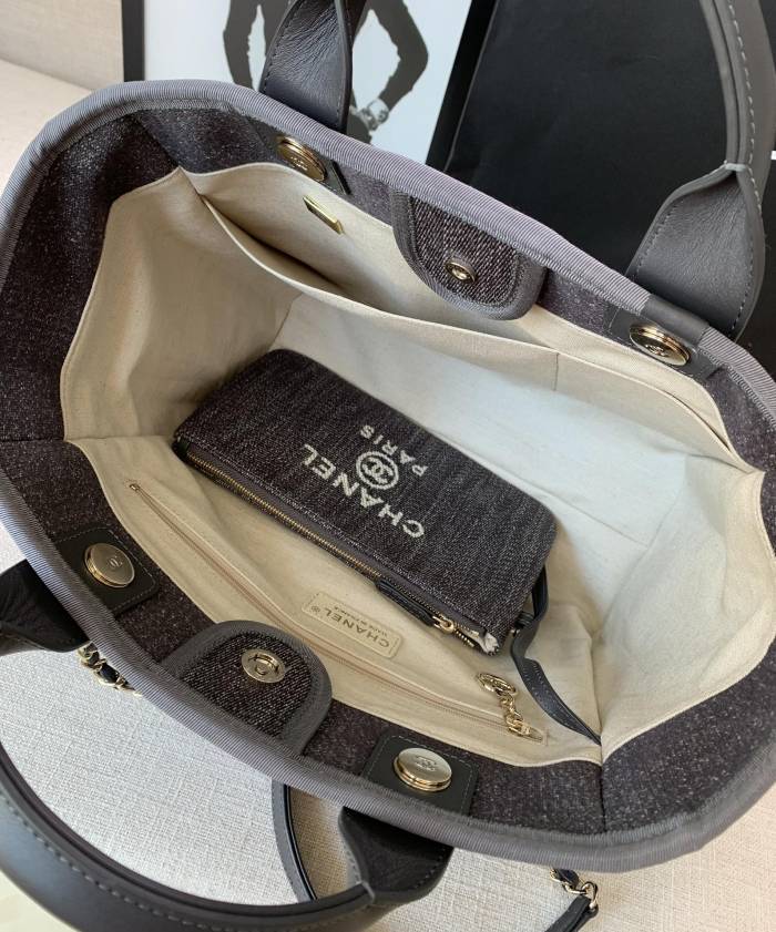 Handbag Chanel size 38 cm