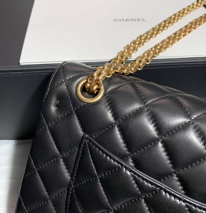 Handbag Chanel size 25 cm