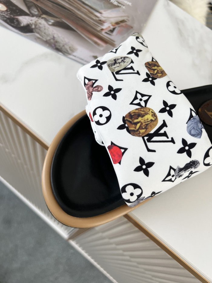 Louis Vuitton POOL PILLOW COMFORT MULES WOMEN 5