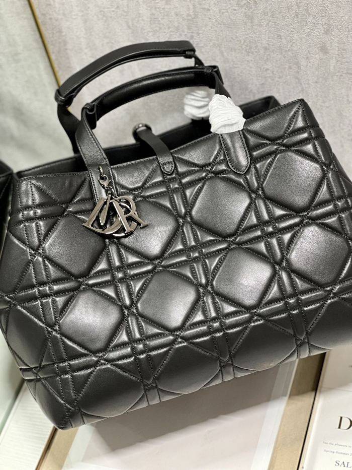 Handbag Dior 1188 size 37×43×22 cm