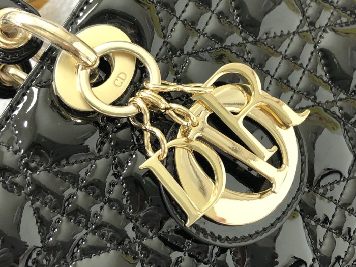 Handbag Dior M0566 size 32*25*11 cm