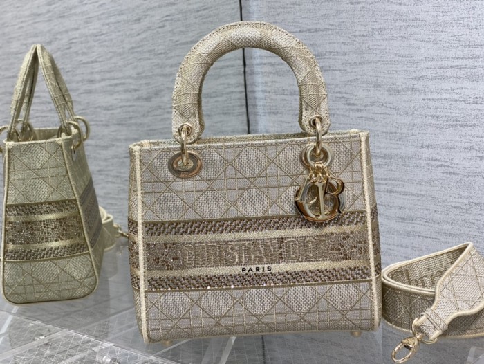 Handbag Dior size 24 cm