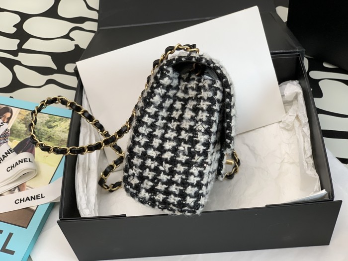 Handbag Chanel 99204 size 17*14.5*7.5* cm