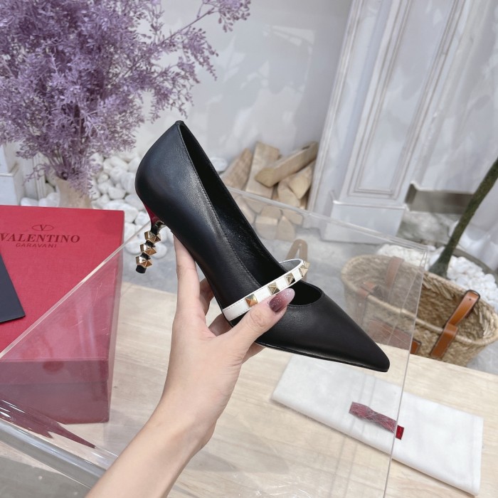 VALENTINO GARAVANI Roman Stud WOMEN 16