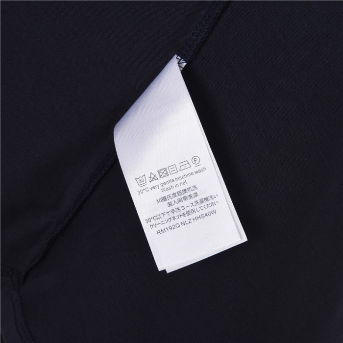 Clothes Louis Vuitton 211