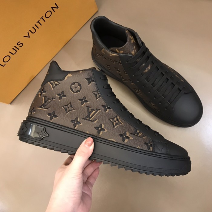 Louis Vuitton High Top sneaker 1
