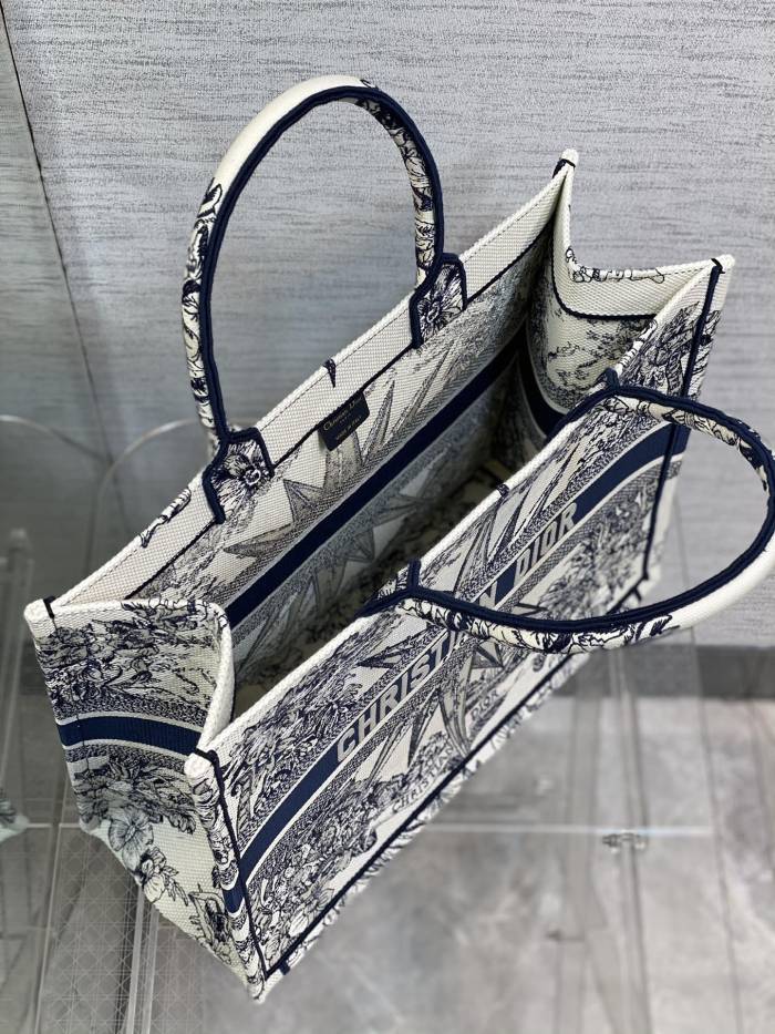 Handbag Dior size 42*18*35 cm