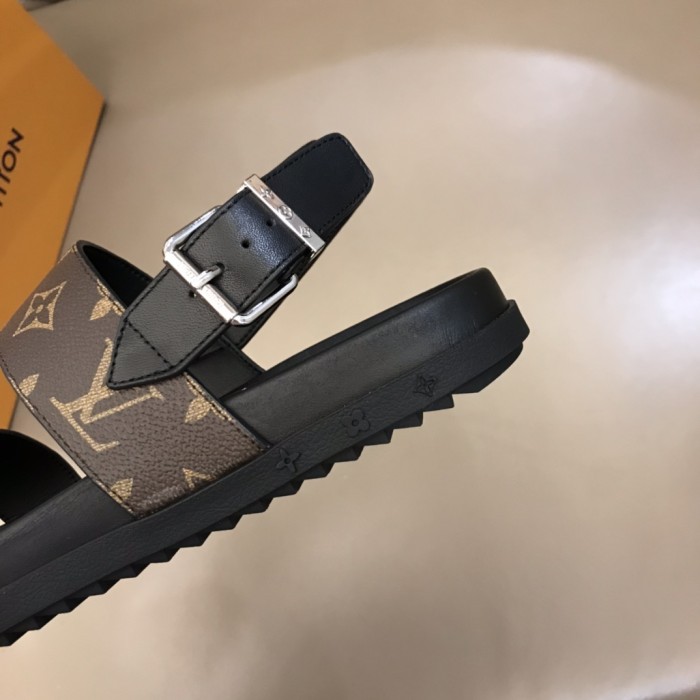 Louis Vuitton Slipper 53