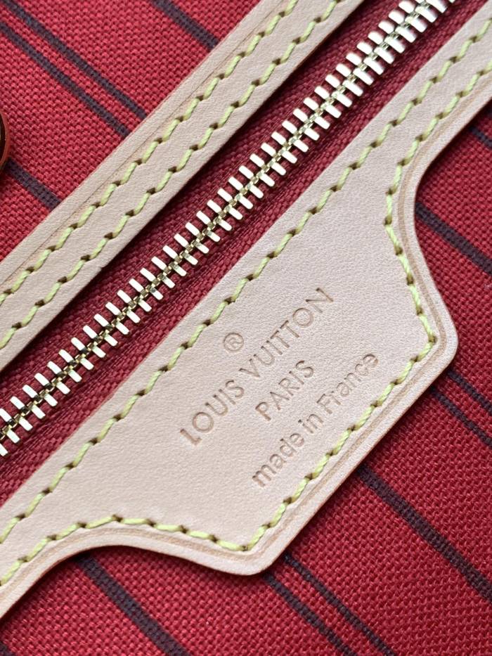 Handbag Louis Vuitton M50156 size ：41.0×33.0×15.0 cm