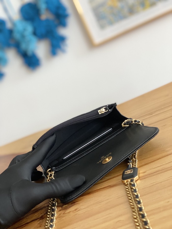 Handbag Chanel 81216 size 15.2 9.5 3.5 cm